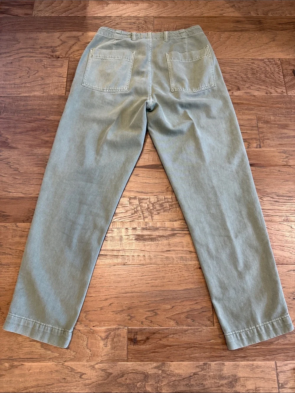 Abercrombie & Fitch Men's Chino Pants in Light Olive